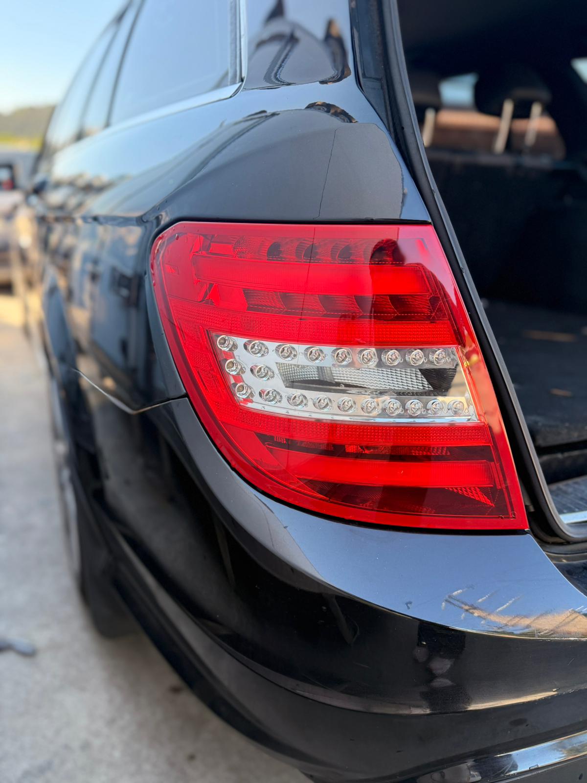 PARAGOLPES TRASERO MERCEDES CLASE C W204 AMG C250 2012
