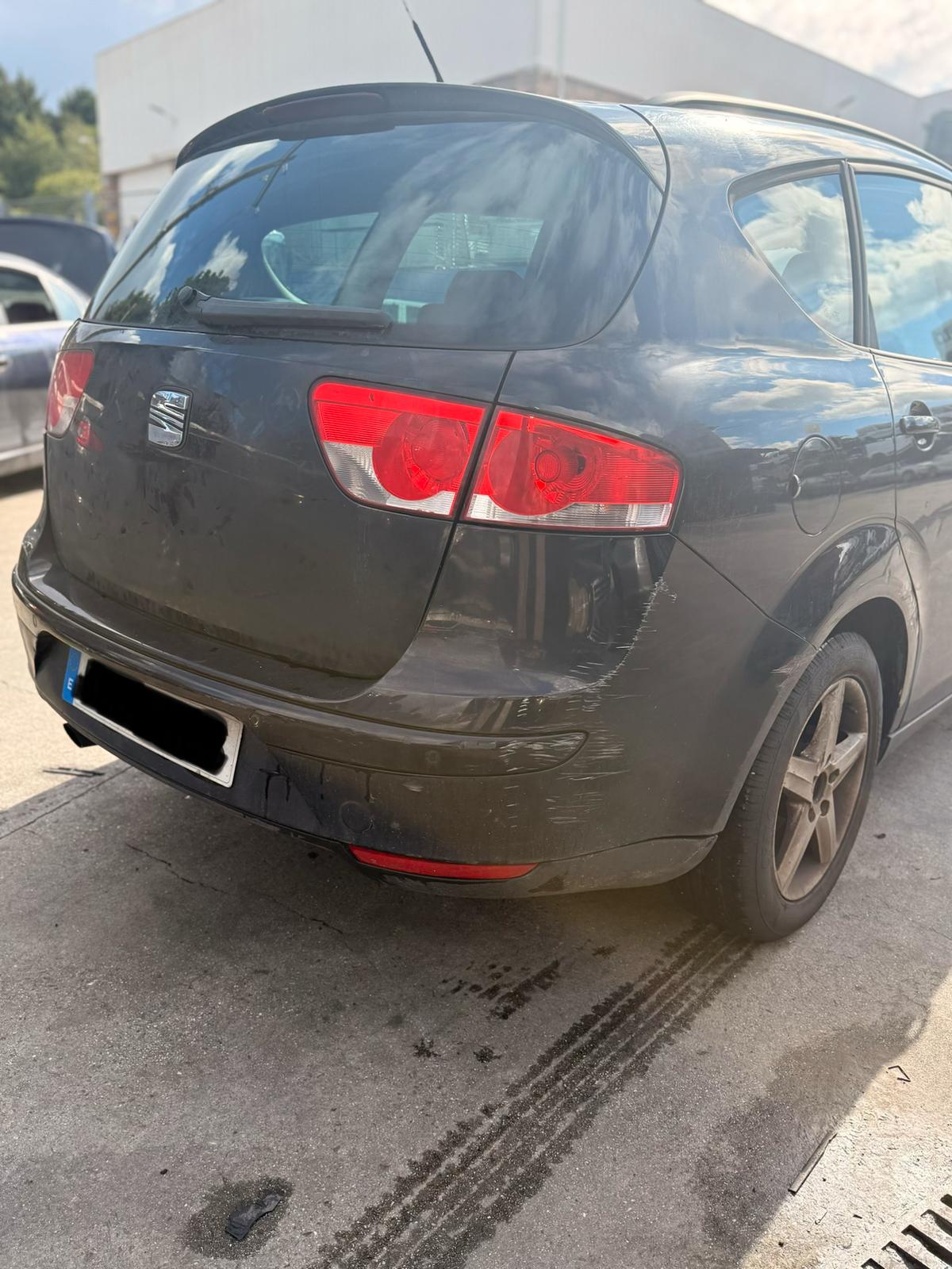 PORTÓN TRASERO SEAT ALTEA 2010