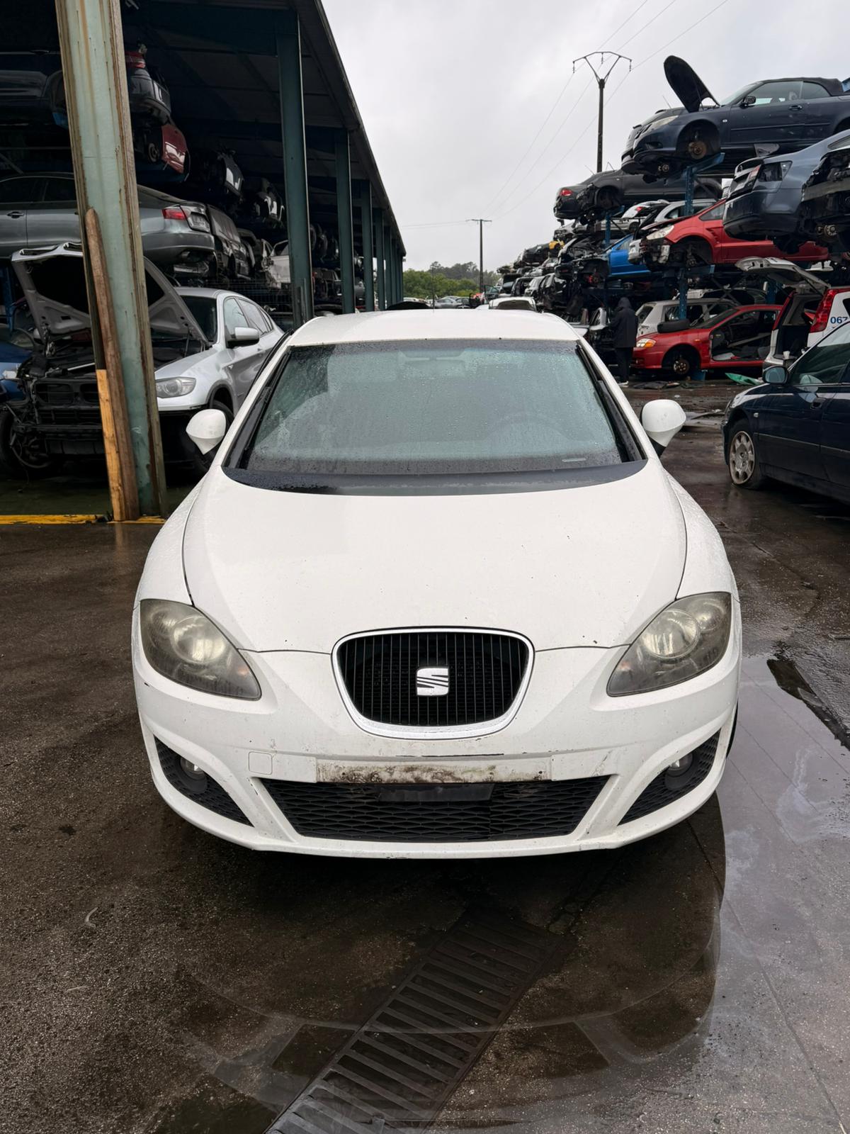 SEAT LEÓN 2 ECOMOTIVE 1.9TDI 2010