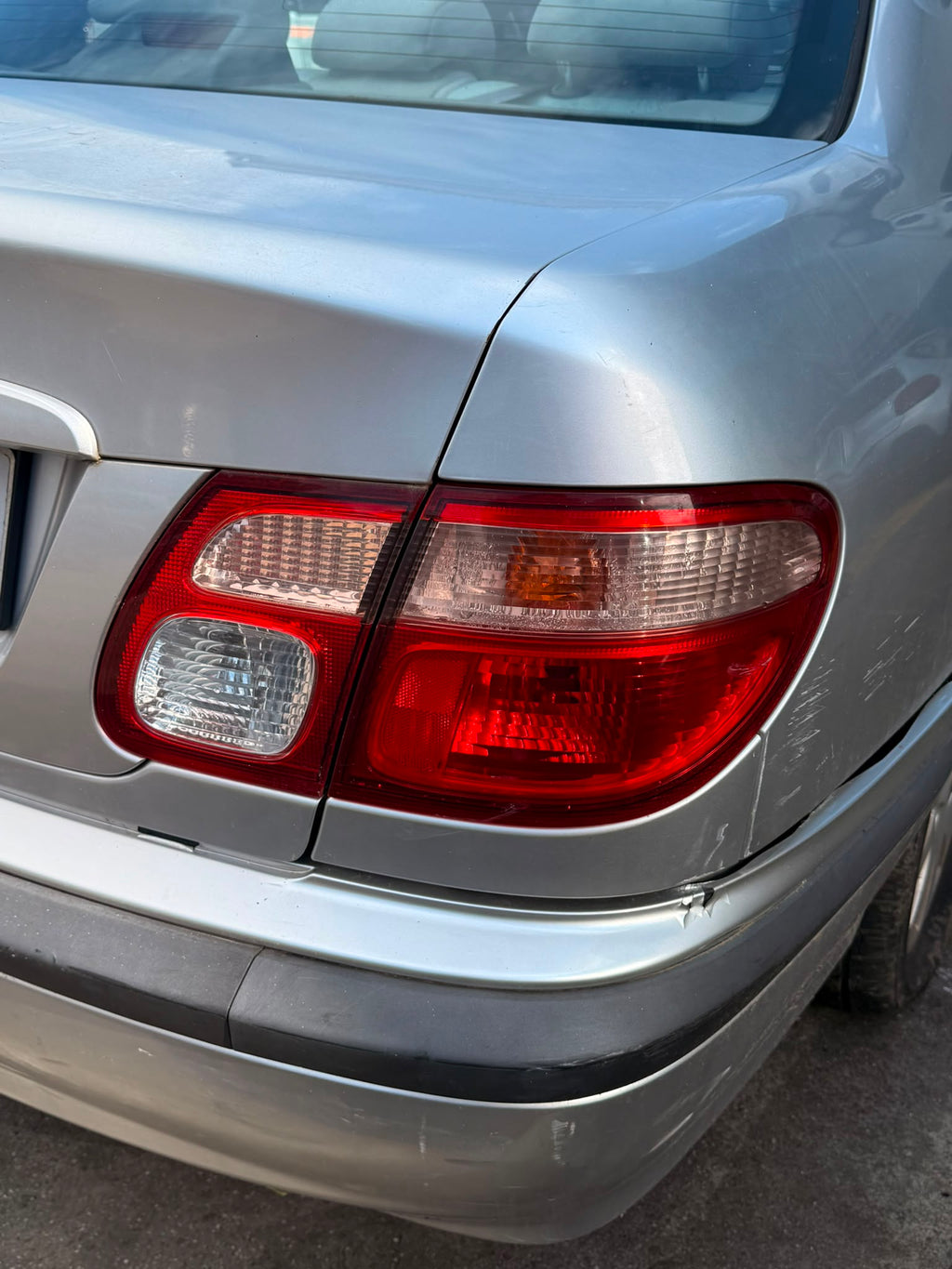 NISSAN ALMERA 1.8 GASOLINA 2001