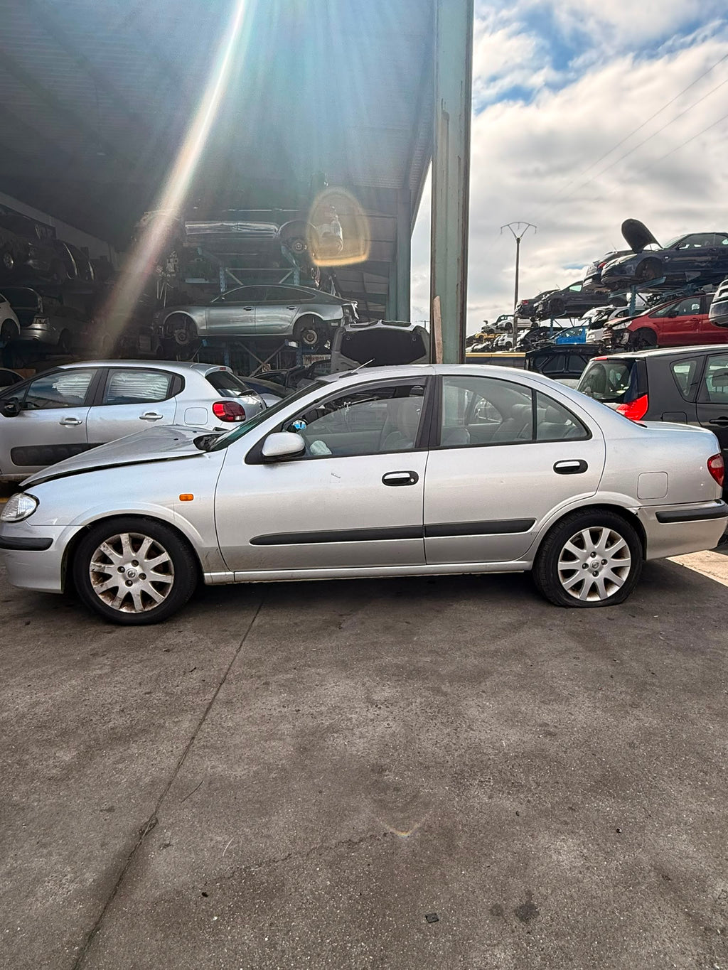 NISSAN ALMERA 1.8 GASOLINA 2001