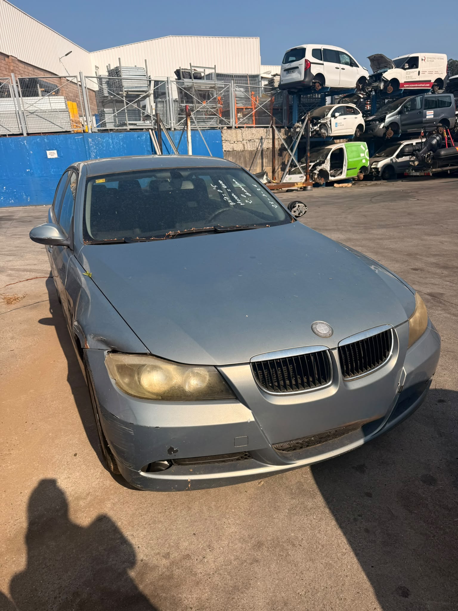 BMW 320i E90