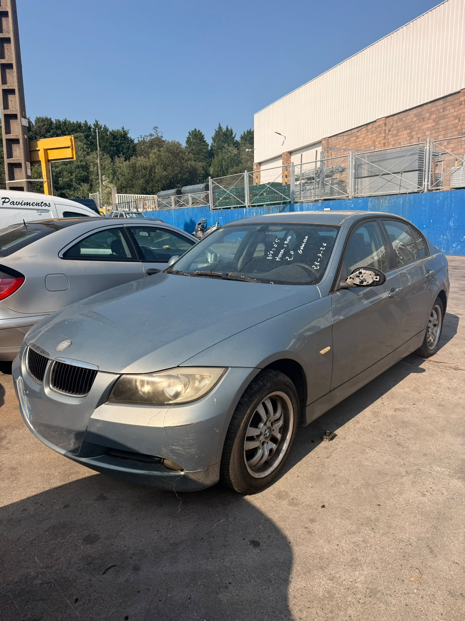 BMW 320i E90