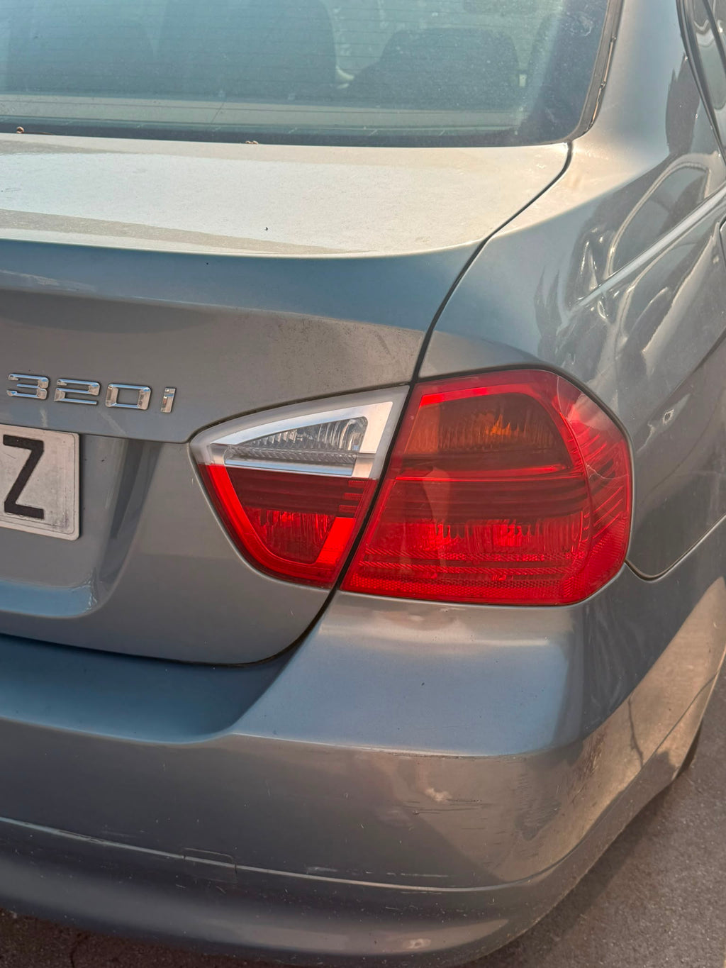 BMW 320i E90