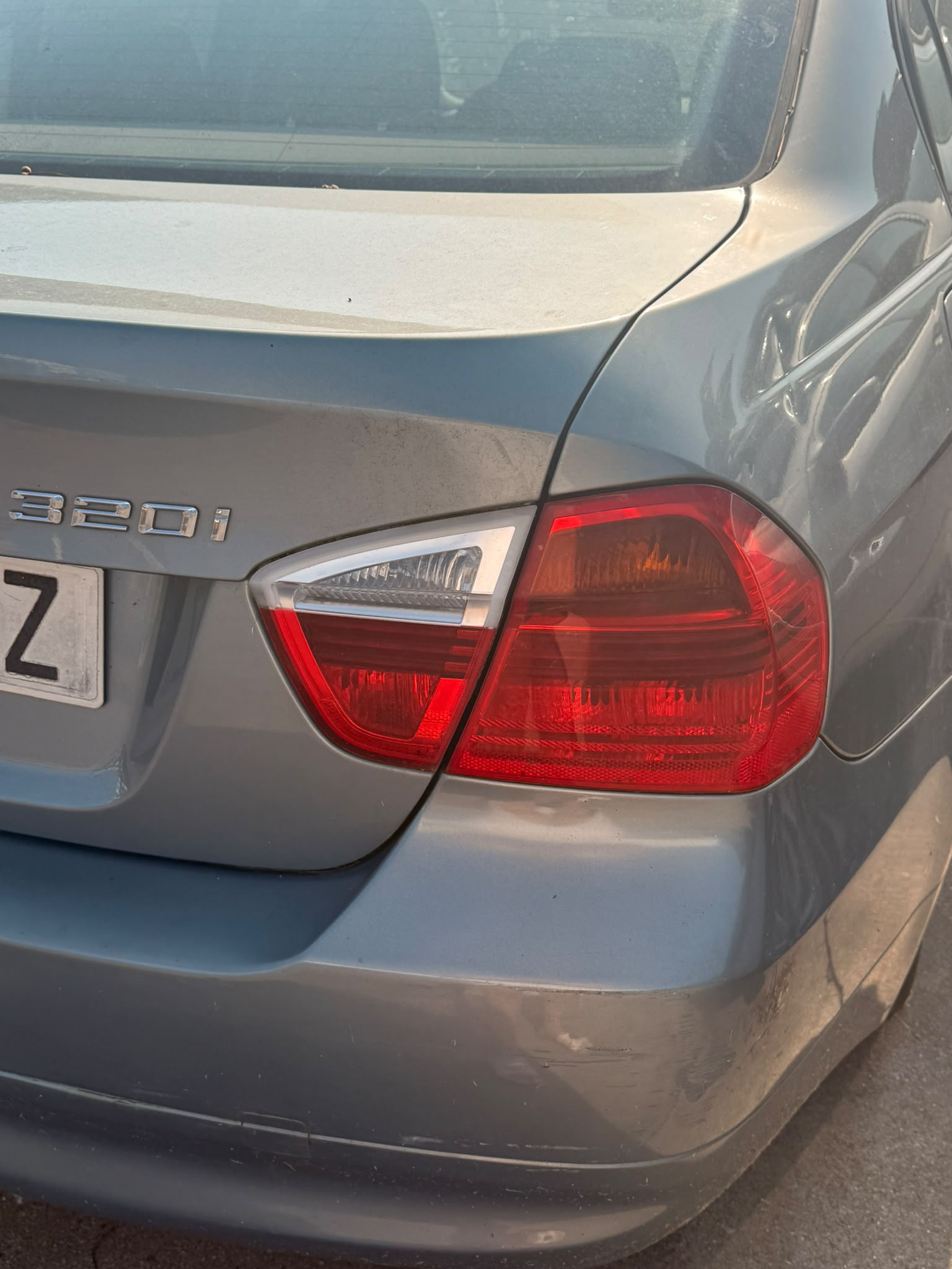BMW 320i E90