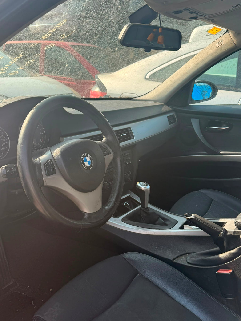 BMW 320i E90
