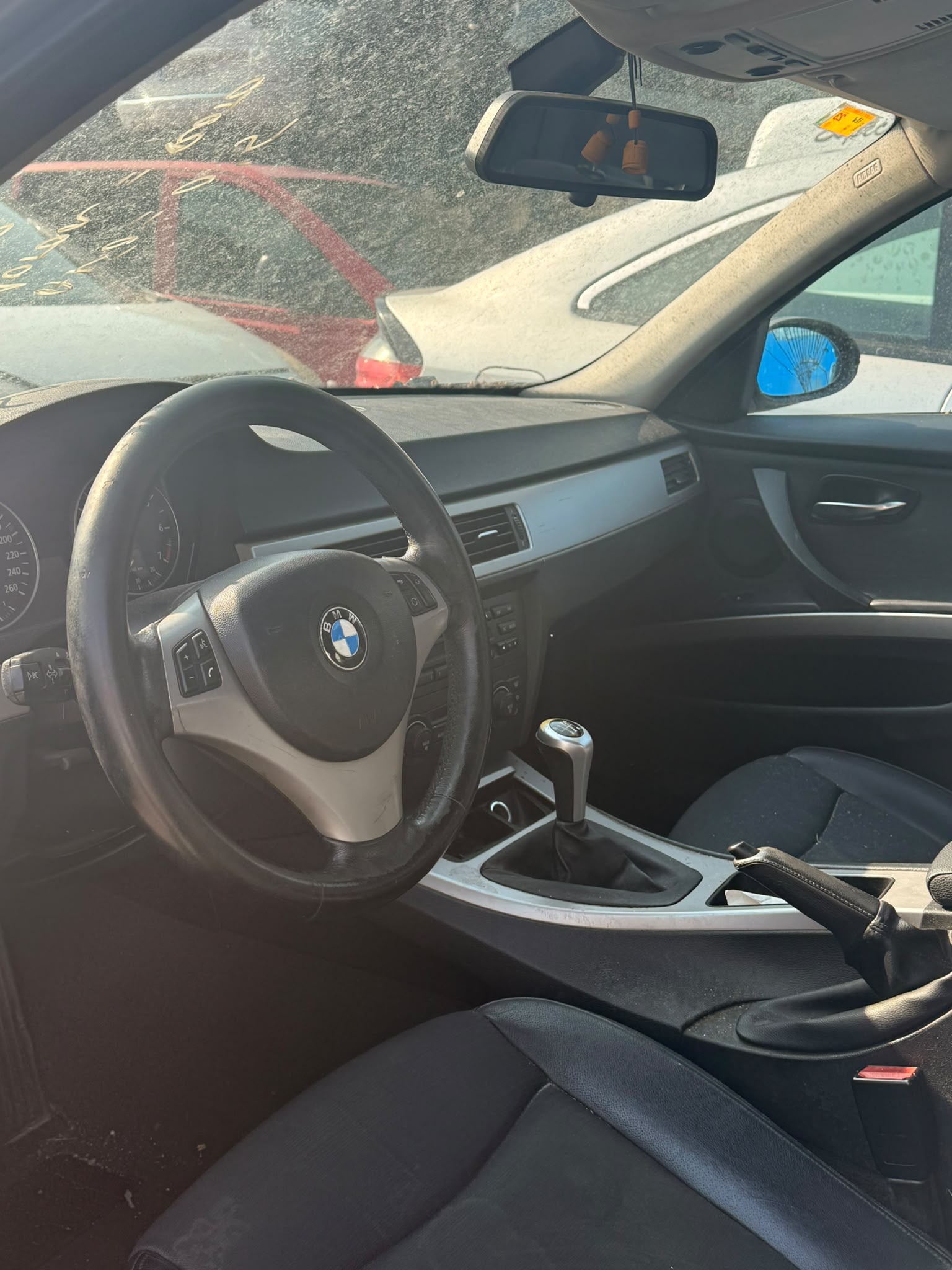 BMW 320i E90