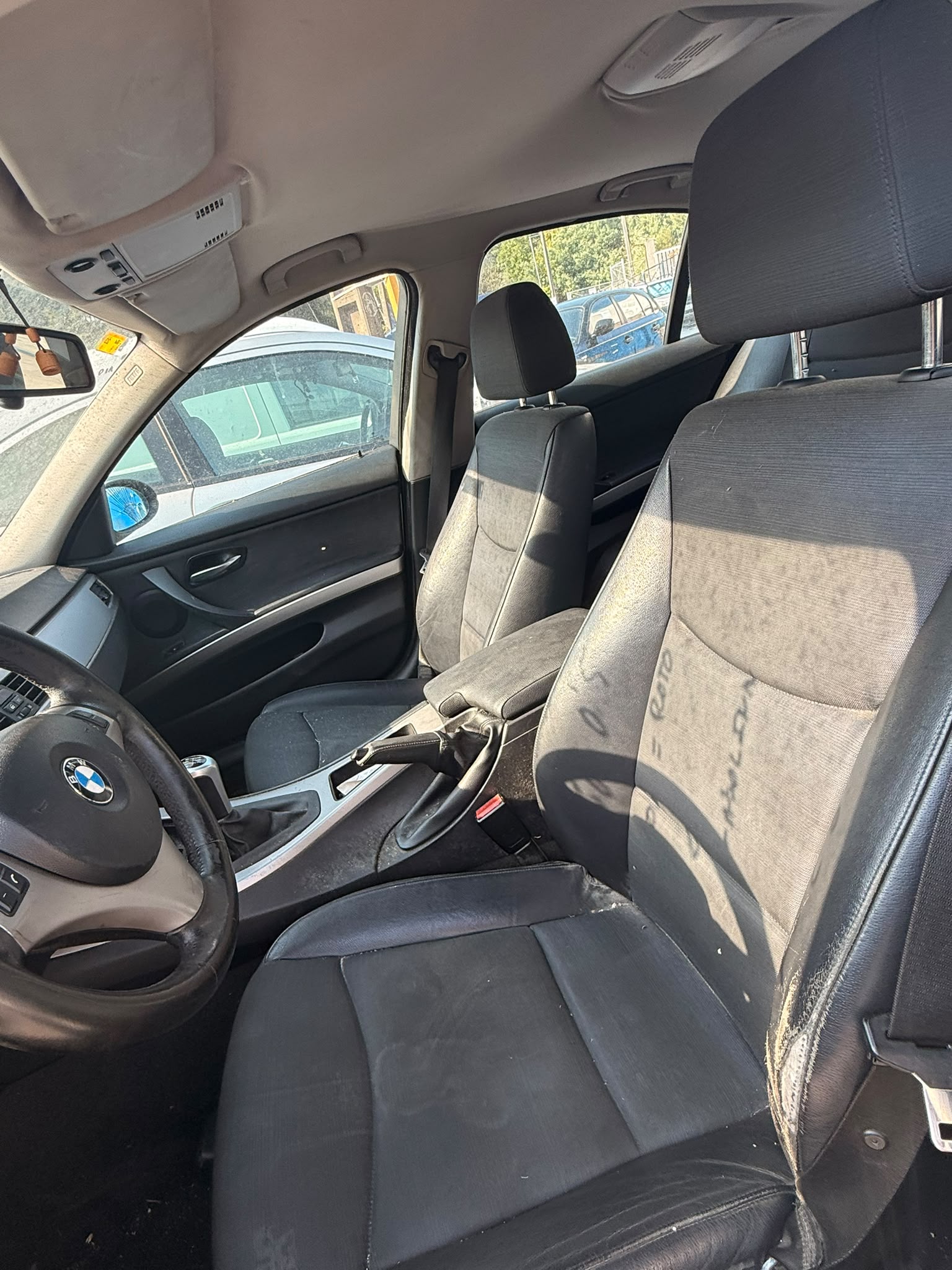 BMW 320i E90