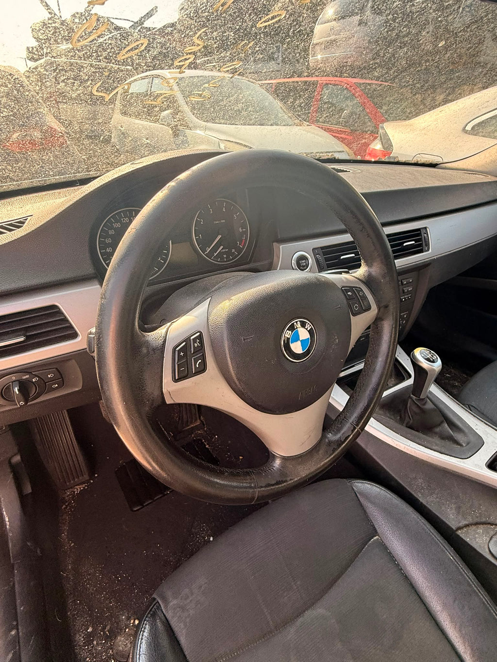 BMW 320i E90
