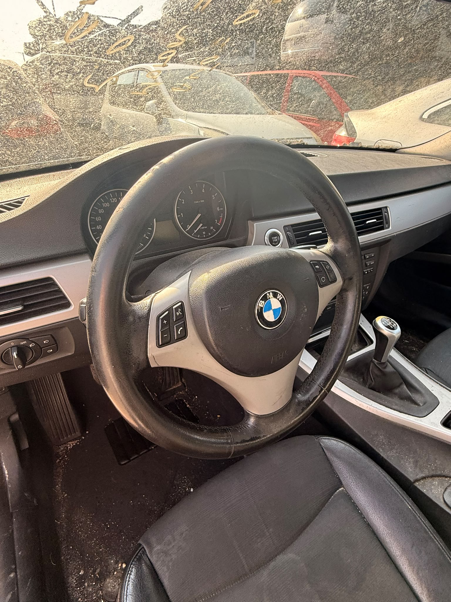 BMW 320i E90
