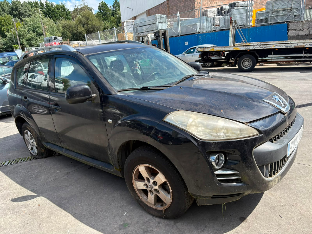 PEUGEOT 4007